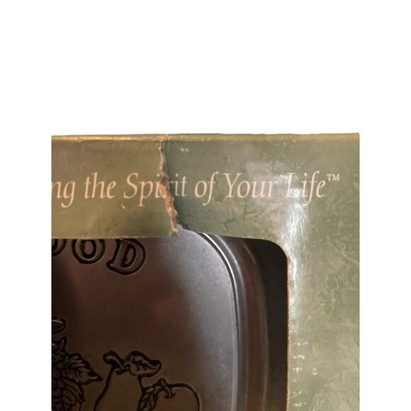 Wiltonarmetale Serveware "Good Food Good Friends" Metal Serving Tray - Picture 2 of 6